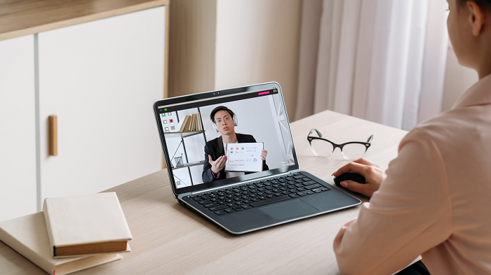 Online courses and coaching